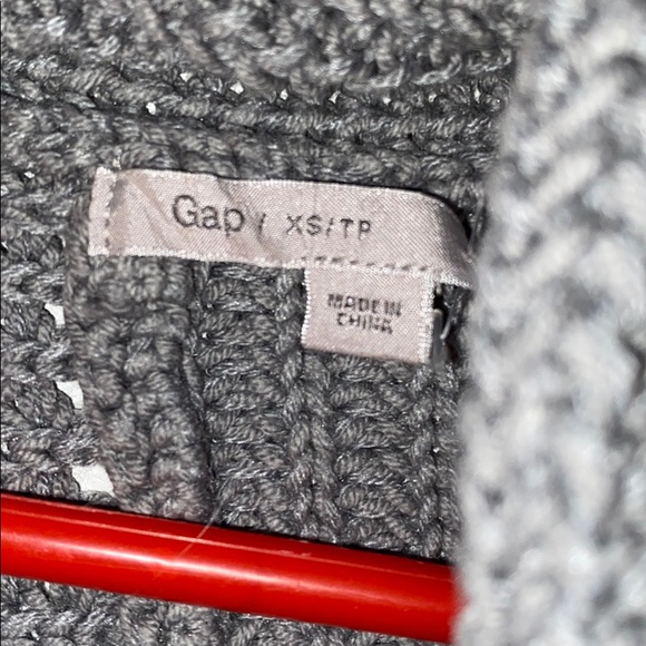 Grey cardigan from gap 25$ - Picture 3 of 4